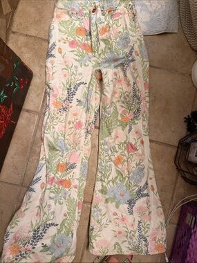 Wrangler Floral Wide-Leg Jeans in White with Pastel Floral Print